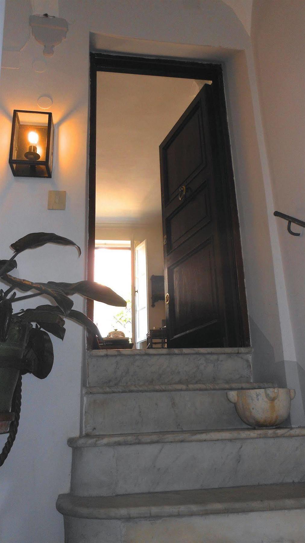 B&B Casa De Luca A Campo De Fiori Roma Exterior foto